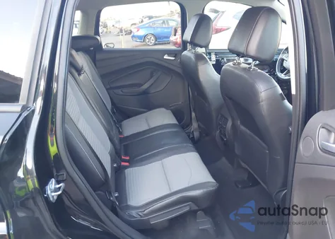 2017 Ford Escape Titanium из США, поврежденный, VIN 1FMCU0J93HUD54108